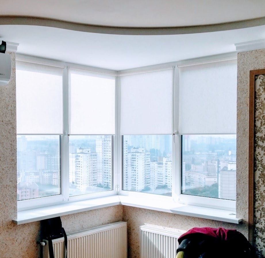 четыре рулонные шторы берлин